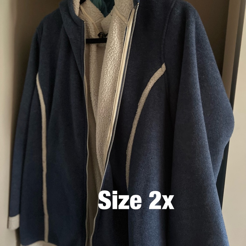 Very clean and warm winter jacket very looked after.